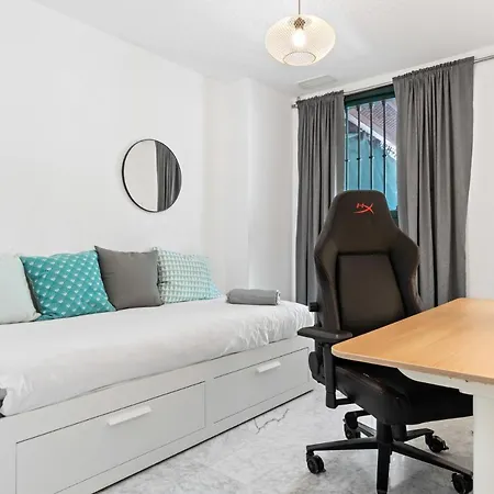 Modern Flat In Ref M24 Apartment *