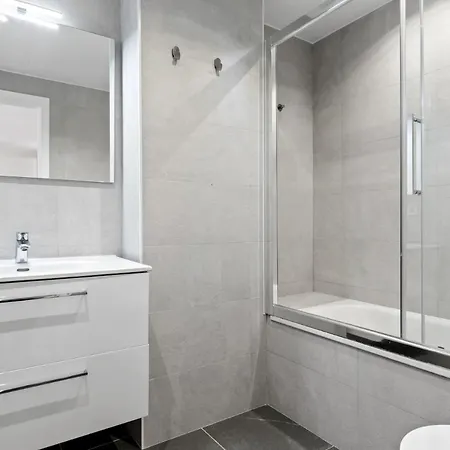 Modern Flat In Ref M24 * Marbella